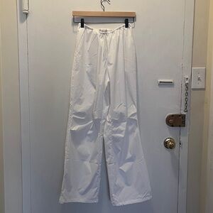 Women’s White Pants